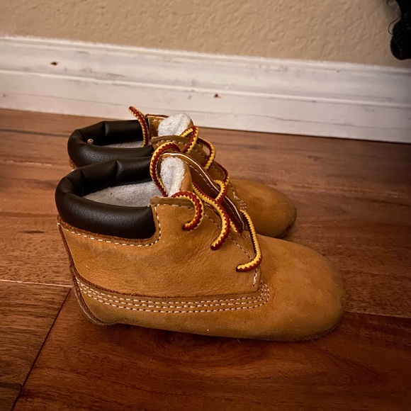 Baby size 3 timberland boots - Picture 2 of 2